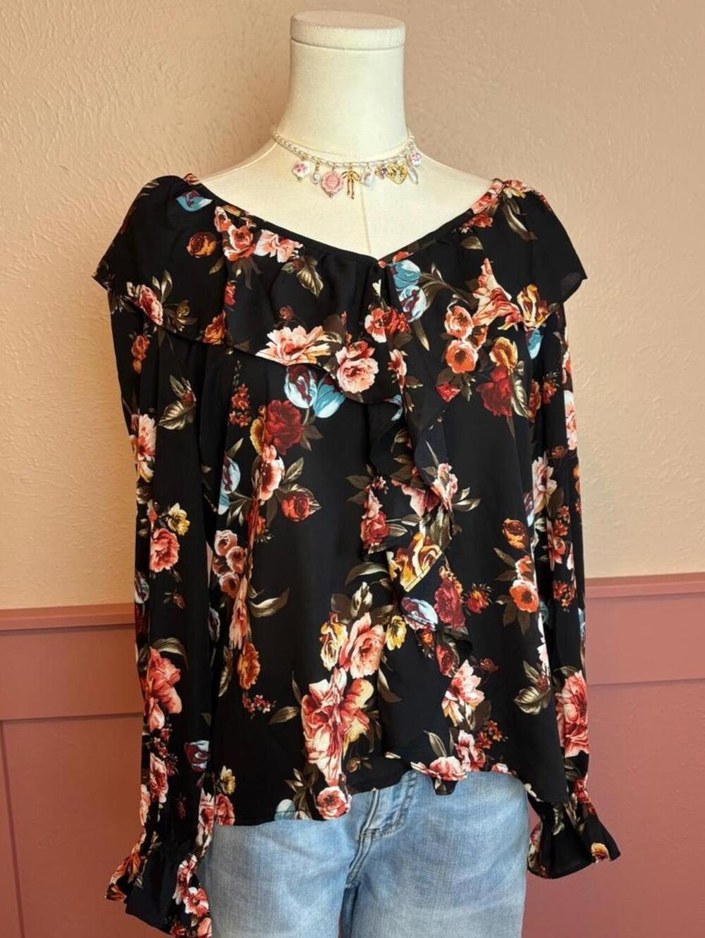 ruffle floral long sleeve top  counterparts sz small black red boho chic fairy